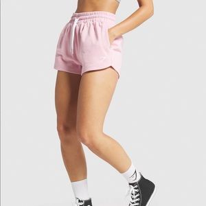 Gymshark Throw On Shorts - Pink